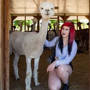 Meet your Posher, Steph